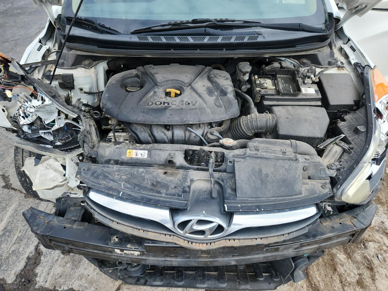 2013 Hyundai Elantra Gls VIN: 5NPDH4AE4DH372767 Lot: 67405985