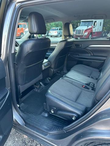  TOYOTA HIGHLANDER 2017 Szary