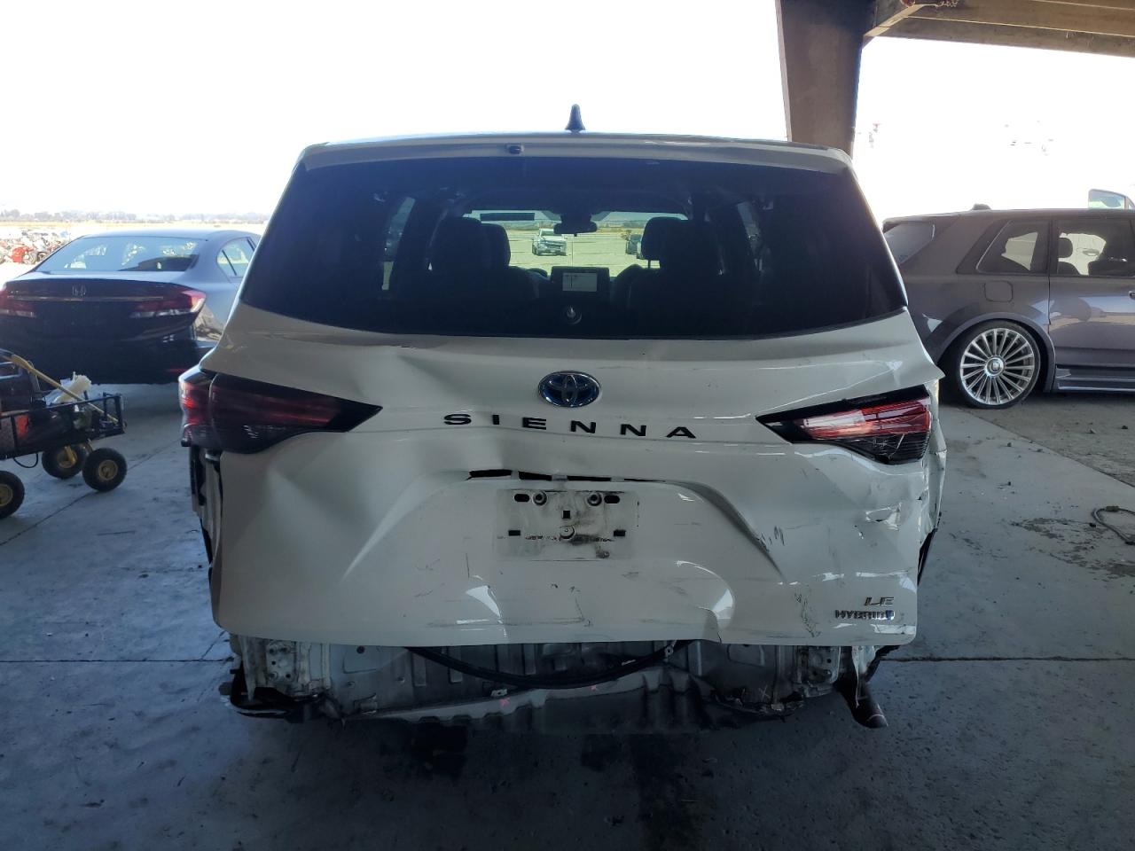 2021 Toyota Sienna Le VIN: 5TDKRKEC1MS035811 Lot: 68712235