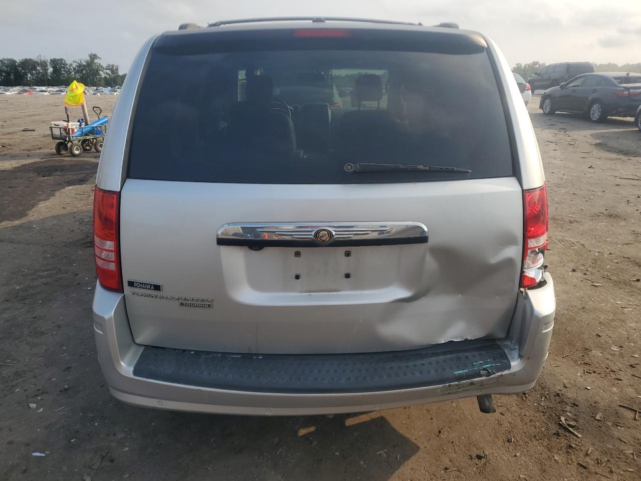 2008 Chrysler Town & Country Touring VIN: 2A8HR54P28R646132 Lot: 67170785