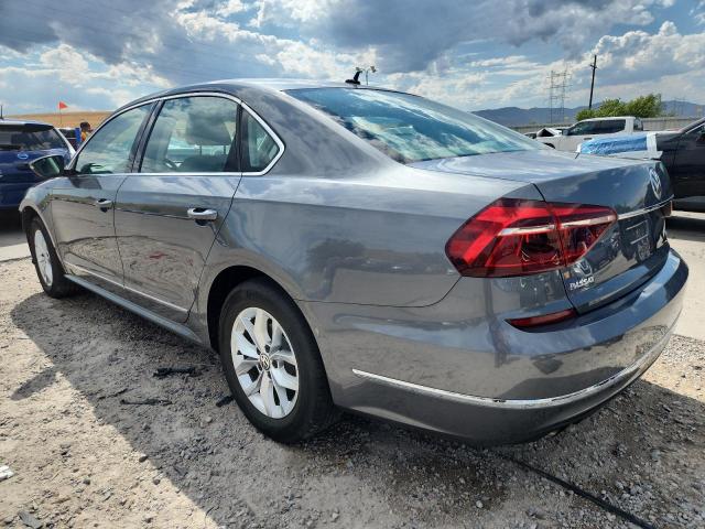  VOLKSWAGEN PASSAT 2017 Серый