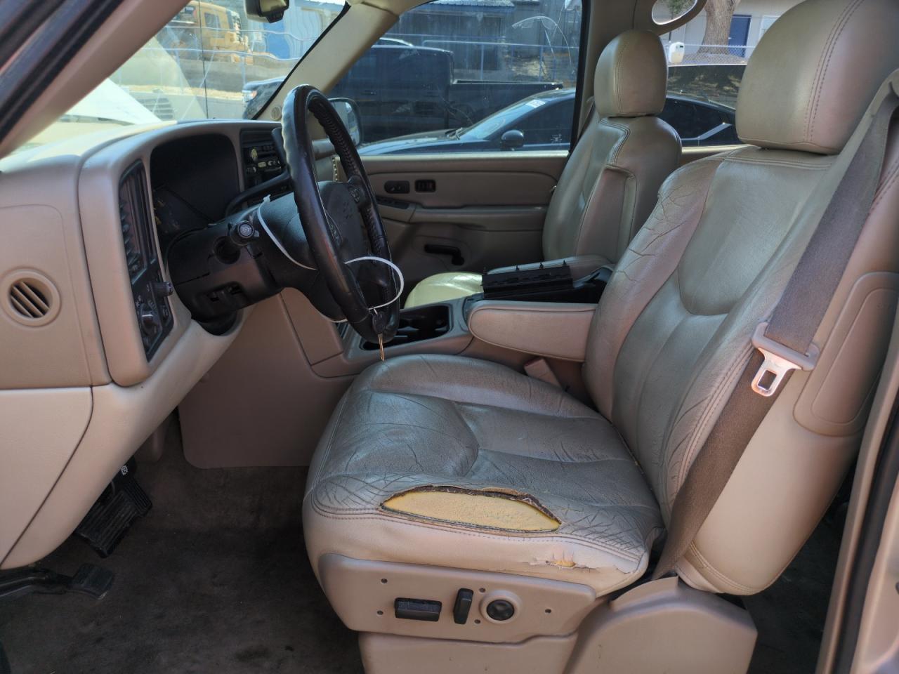 2005 Chevrolet Tahoe C1500 VIN: 1GNEC13T45R210040 Lot: 67684965