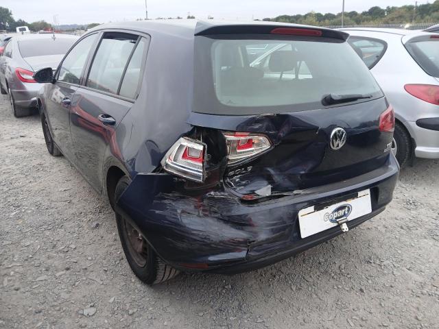 2013 VOLKSWAGEN GOLF S BLU