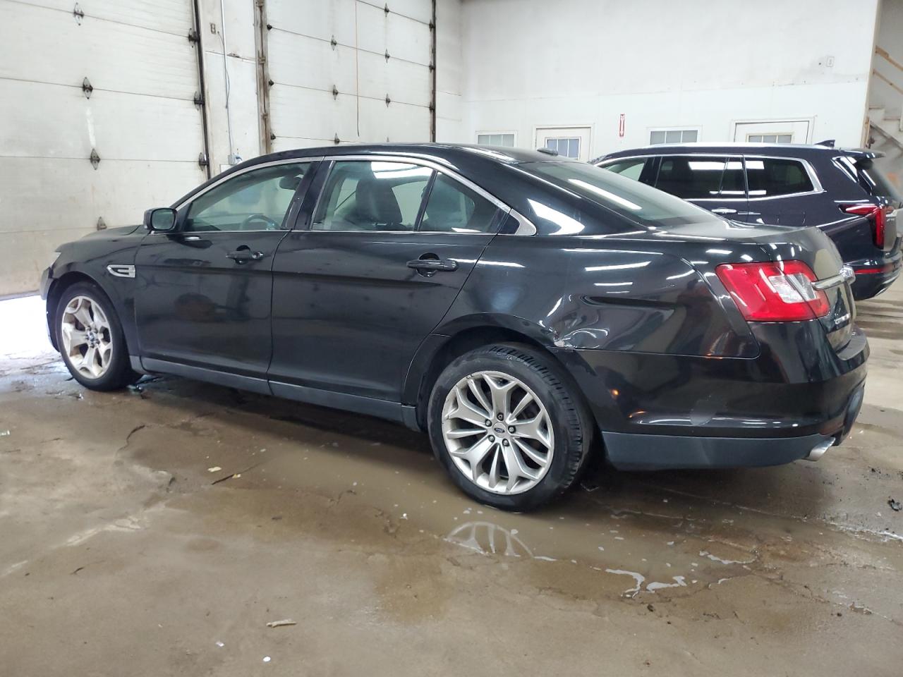 2010 Ford Taurus Sel VIN: 1FAHP2EW1AG157901 Lot: 70535645