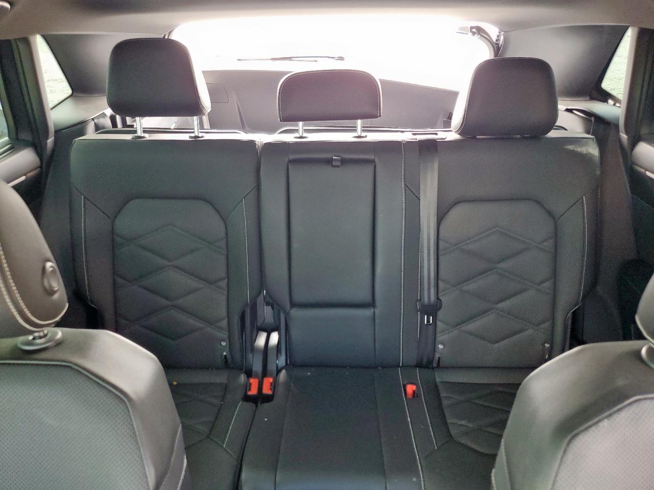 2025 Volkswagen Atlas Cross Sport Se VIN: 1V2JE2CA4SC204399 Lot: 70093975