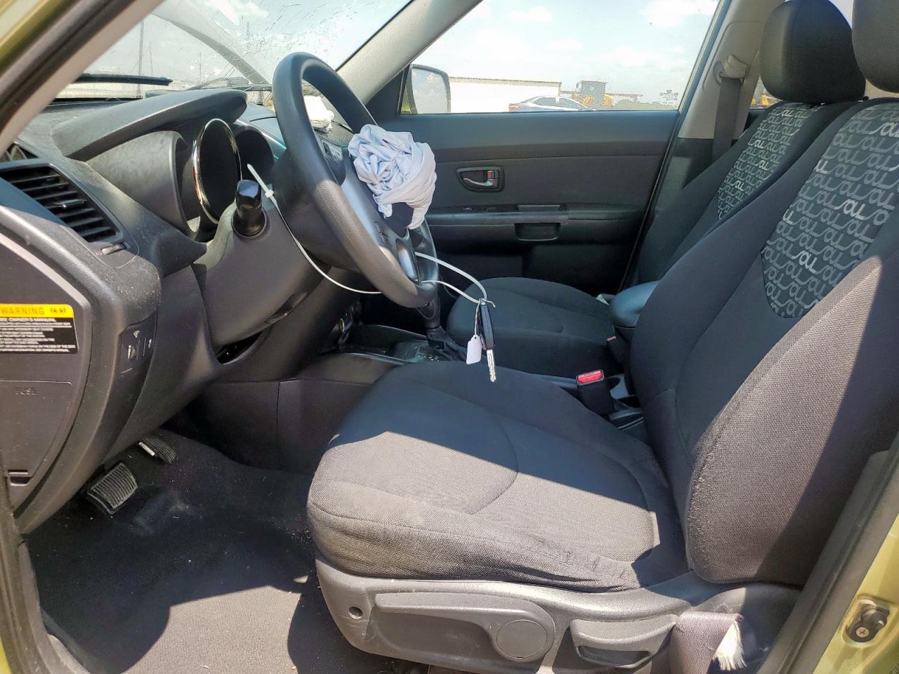 2011 Kia Soul + VIN: KNDJT2A29B7340068 Lot: 70486525