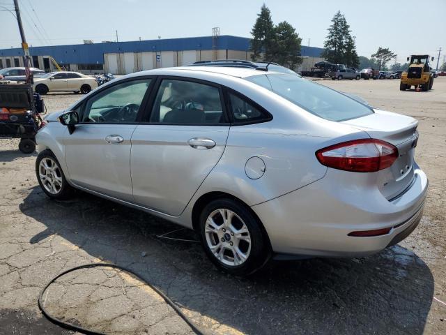  FORD FIESTA 2016 Серебристый