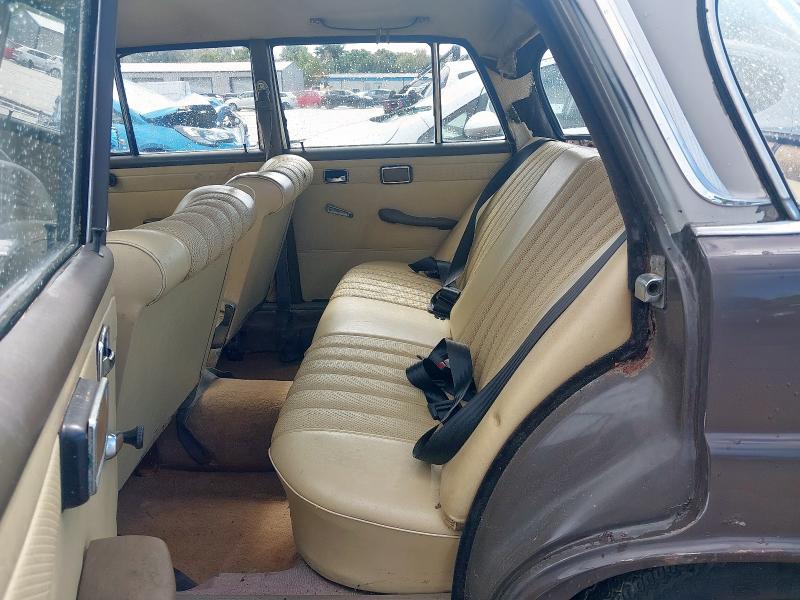 1968 MERCEDES 200 