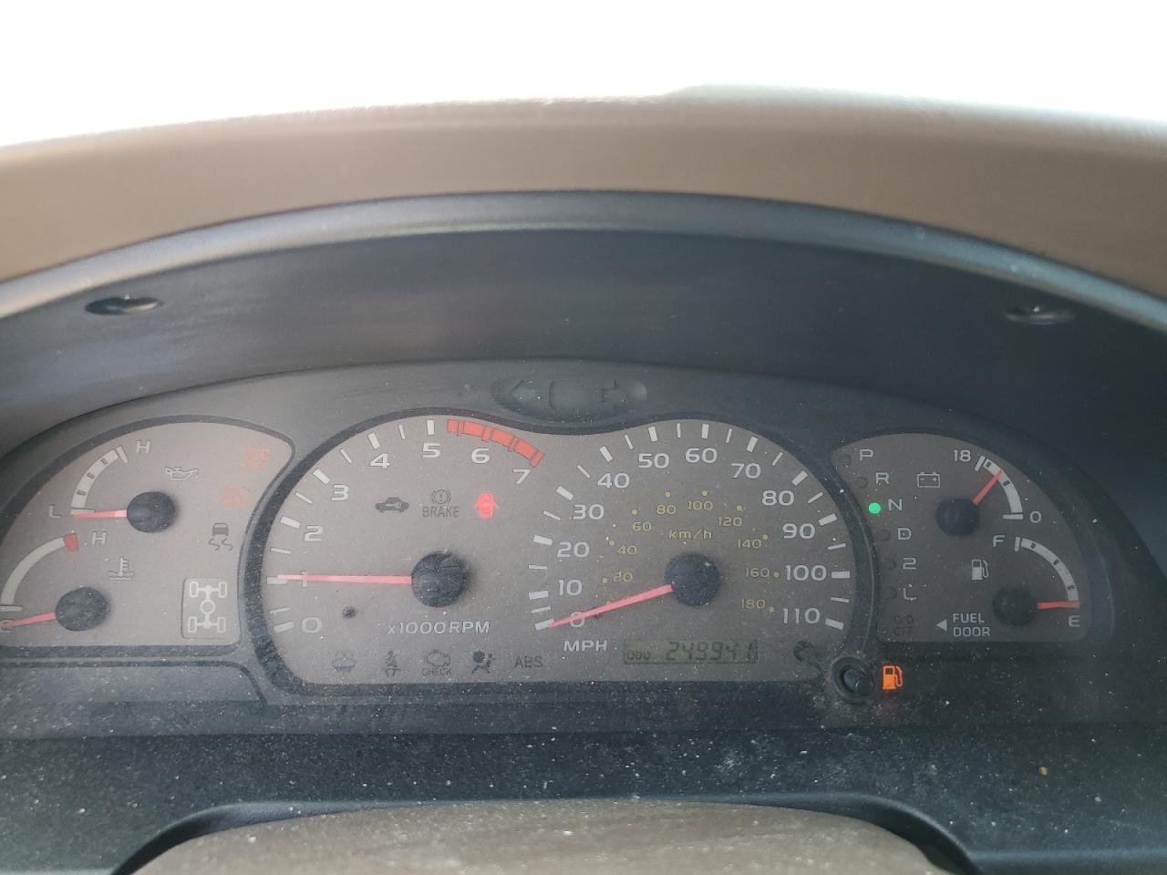 2004 Toyota Sequoia Limited VIN: 5TDBT48A24S210462 Lot: 70442245