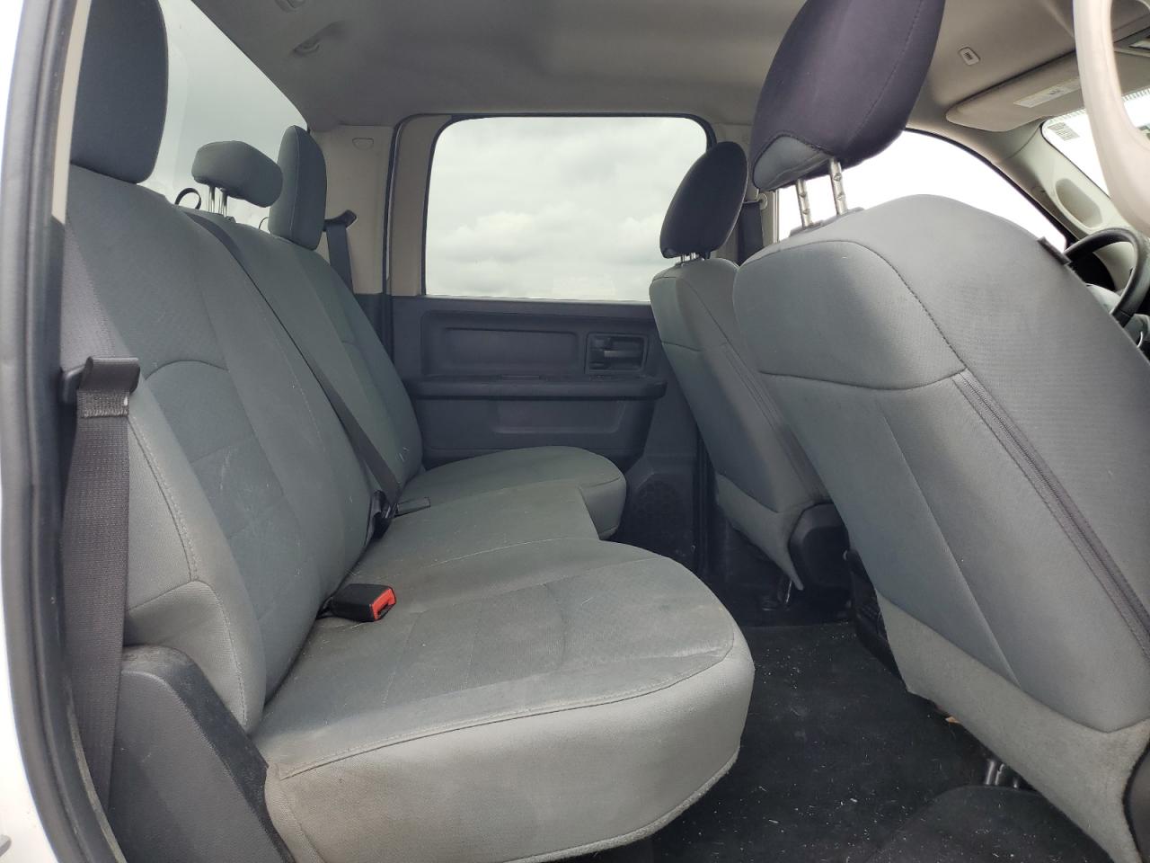 2017 Ram 1500 St VIN: 3C6RR6KT9HG664724 Lot: 69749265