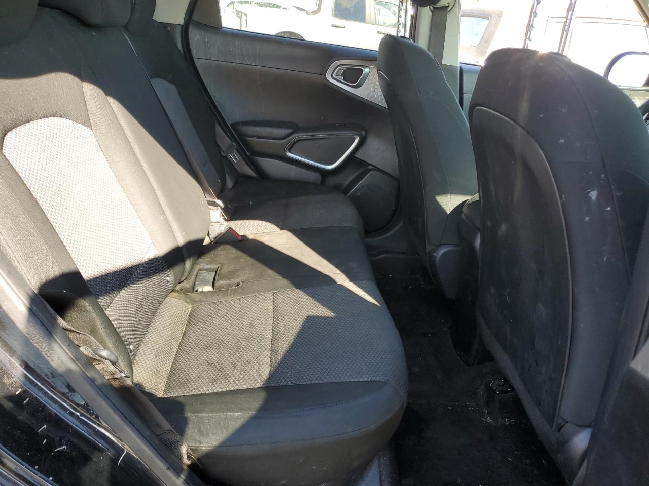 2021 Kia Soul Lx VIN: KNDJ23AU1M7137320 Lot: 70670325
