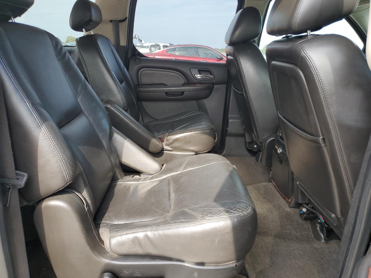 2010 Cadillac Escalade Esv Premium VIN: 1GYUKJEF1AR137941 Lot: 69479155