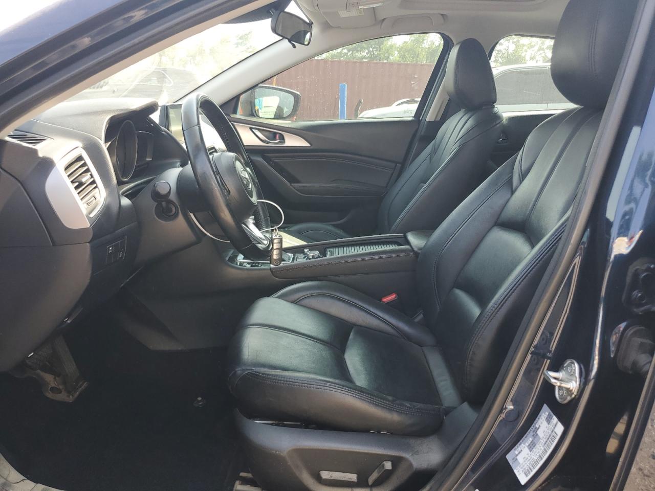 2018 Mazda 3 Touring VIN: 3MZBN1V38JM260063 Lot: 67530265