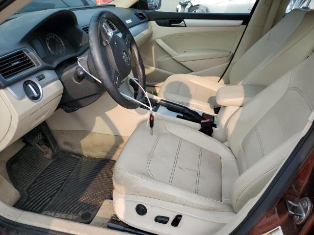  VOLKSWAGEN PASSAT 2013 Maroon