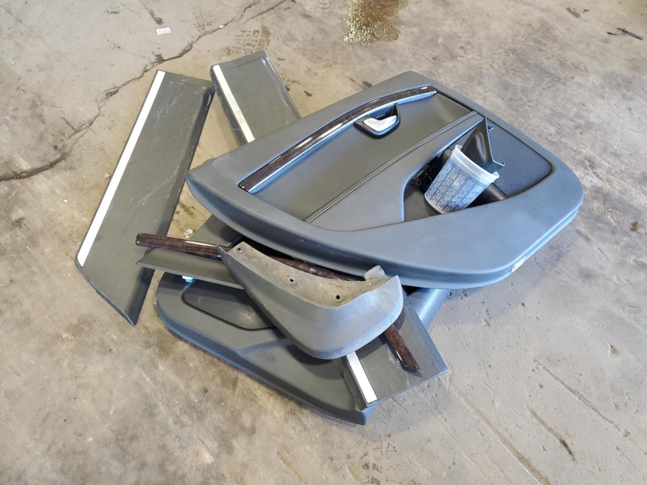 2016 Volvo Xc70 T5 Classic Platinum VIN: YV4612NY8G1258513 Lot: 70100685