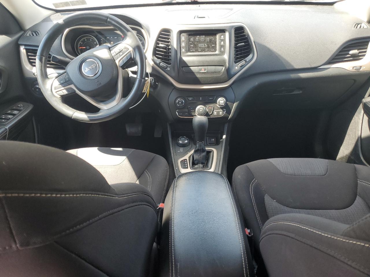 2015 Jeep Cherokee Latitude VIN: 1C4PJMCB9FW514936 Lot: 70349575