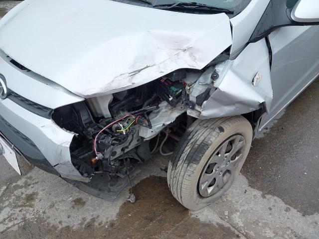 2015 HYUNDAI I10 SE 