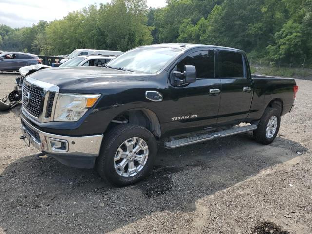 Pickups NISSAN TITAN 2016 Czarny
