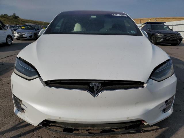 Parquets TESLA MODEL X 2016 White