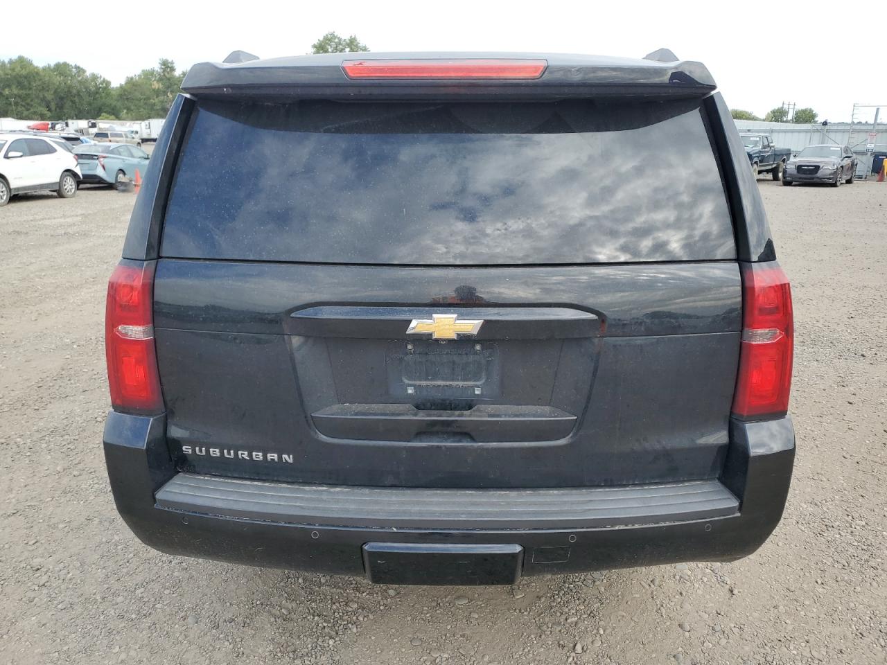 2015 Chevrolet Suburban K1500 Lt VIN: 1GNSKJKC7FR540747 Lot: 70587785