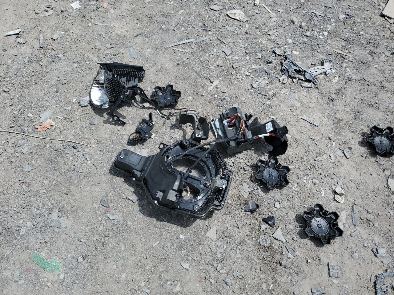 2022 Ford Bronco Base VIN: 1FMEE5DP7NLA72181 Lot: 67750975