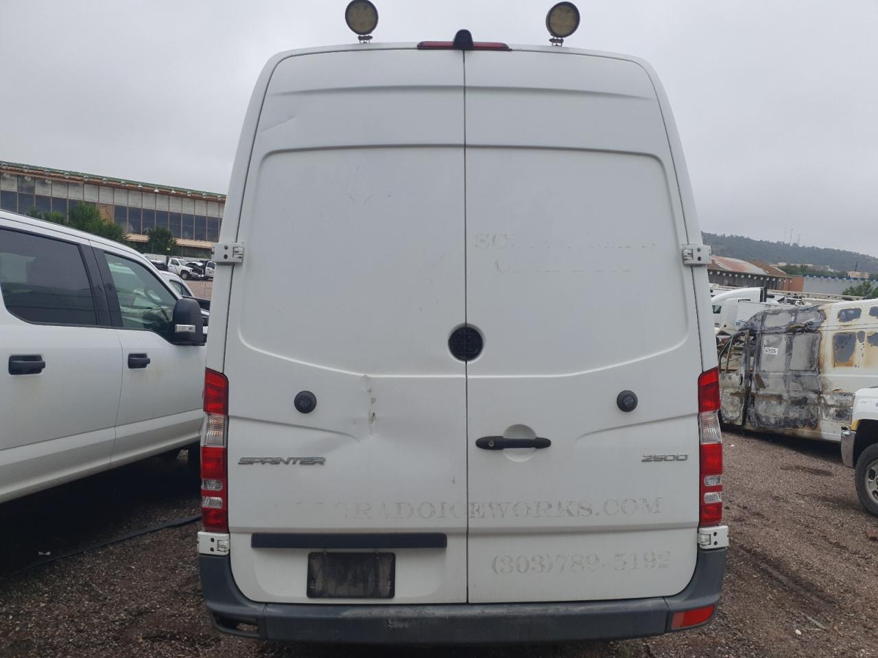 2017 Mercedes-Benz Sprinter 2500 VIN: WD3PE8CD6HP527356 Lot: 70350105