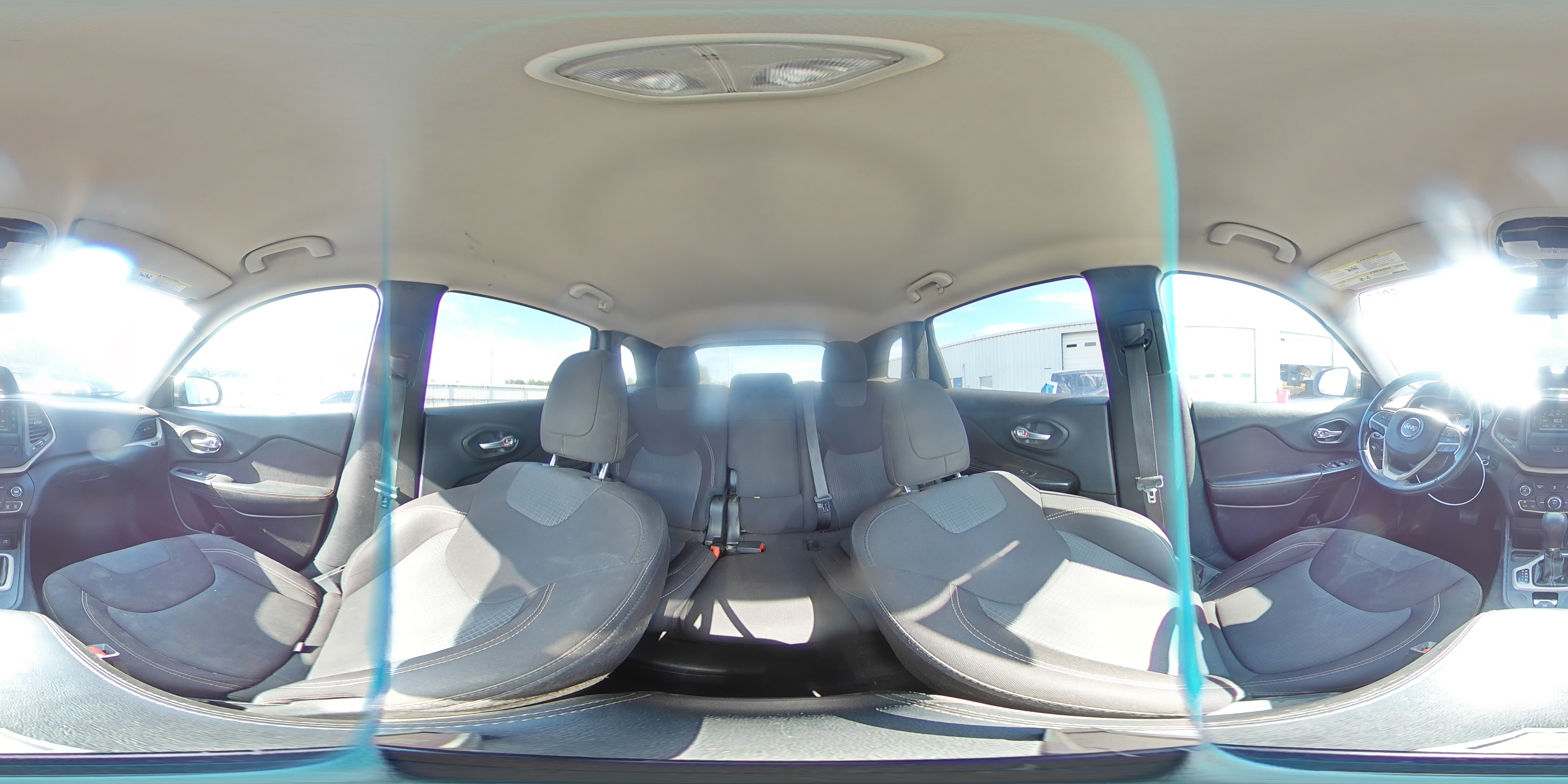 2016 Jeep Cherokee Latitude VIN: 1C4PJLCB4GW297906 Lot: 70565085