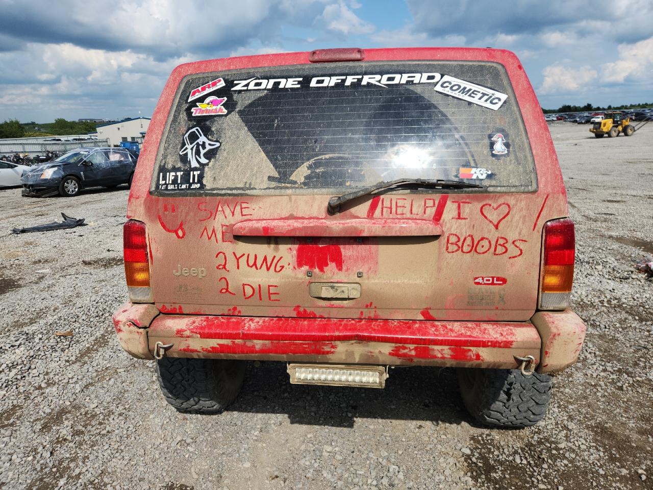 1999 Jeep Cherokee Sport VIN: 1J4FF68S7XL657026 Lot: 67853285