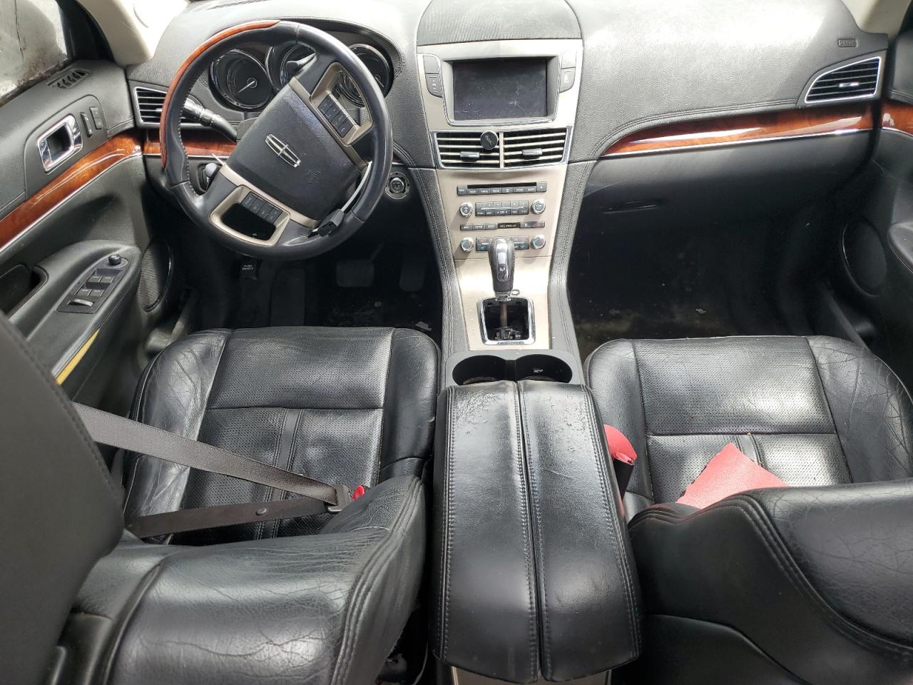 2010 Lincoln Mkt VIN: 2LMHJ5AR3ABJ11555 Lot: 69755445