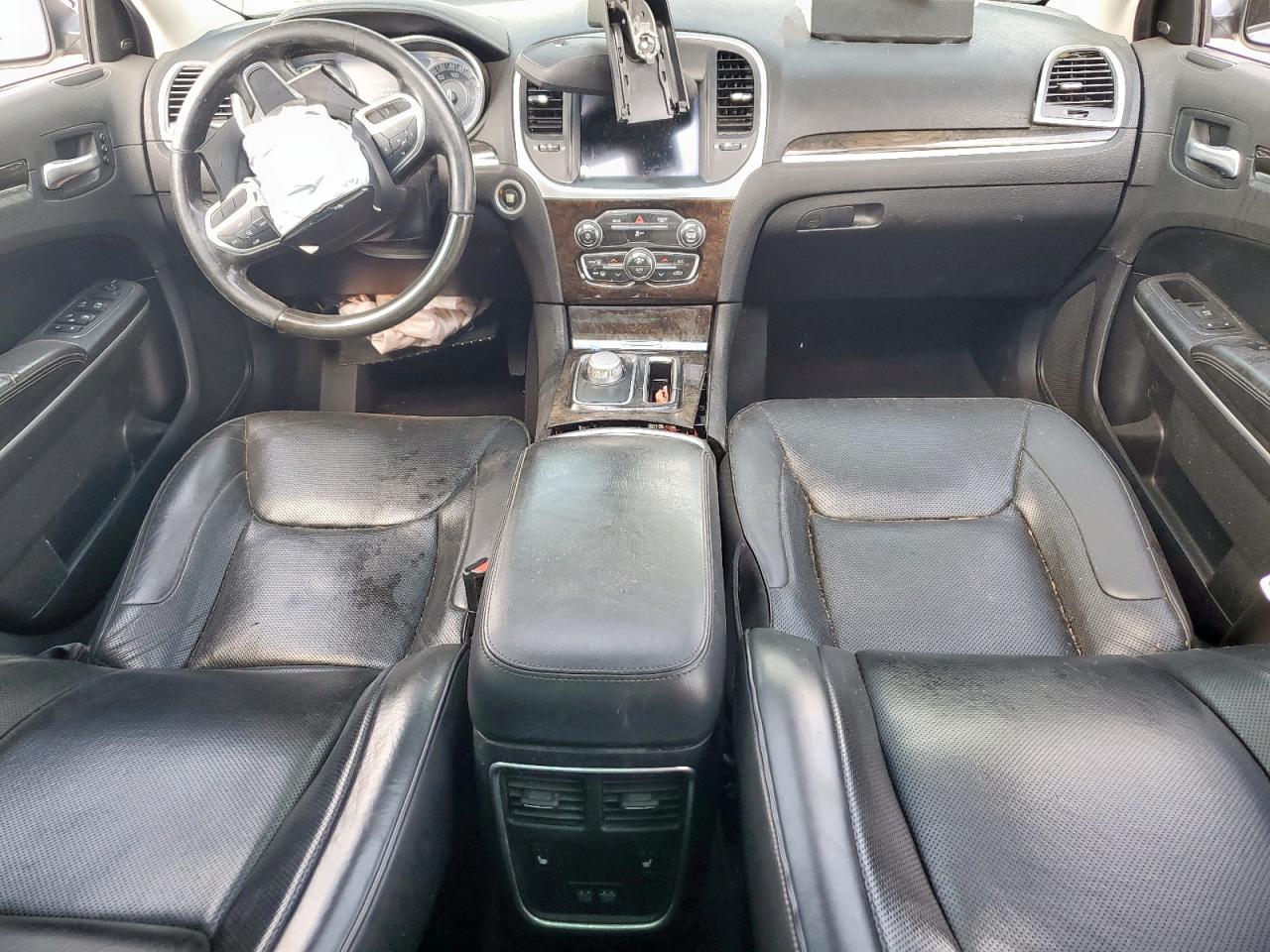 2019 Chrysler 300 Limited VIN: 2C3CCAEG4KH589833 Lot: 70317095