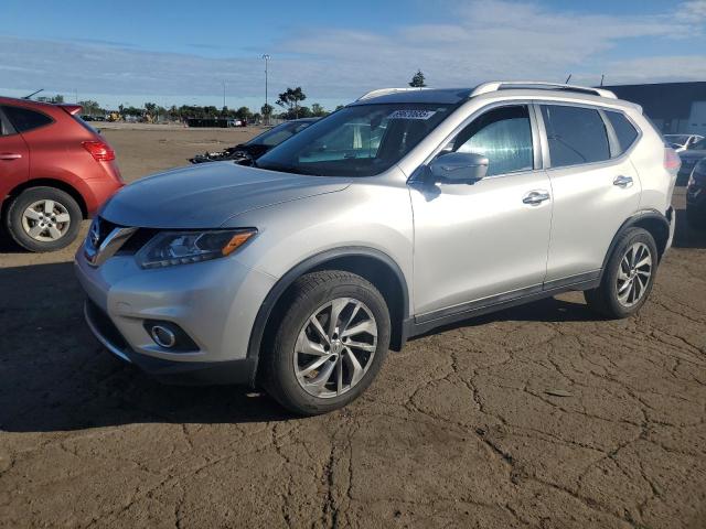  NISSAN ROGUE 2015 Srebrny
