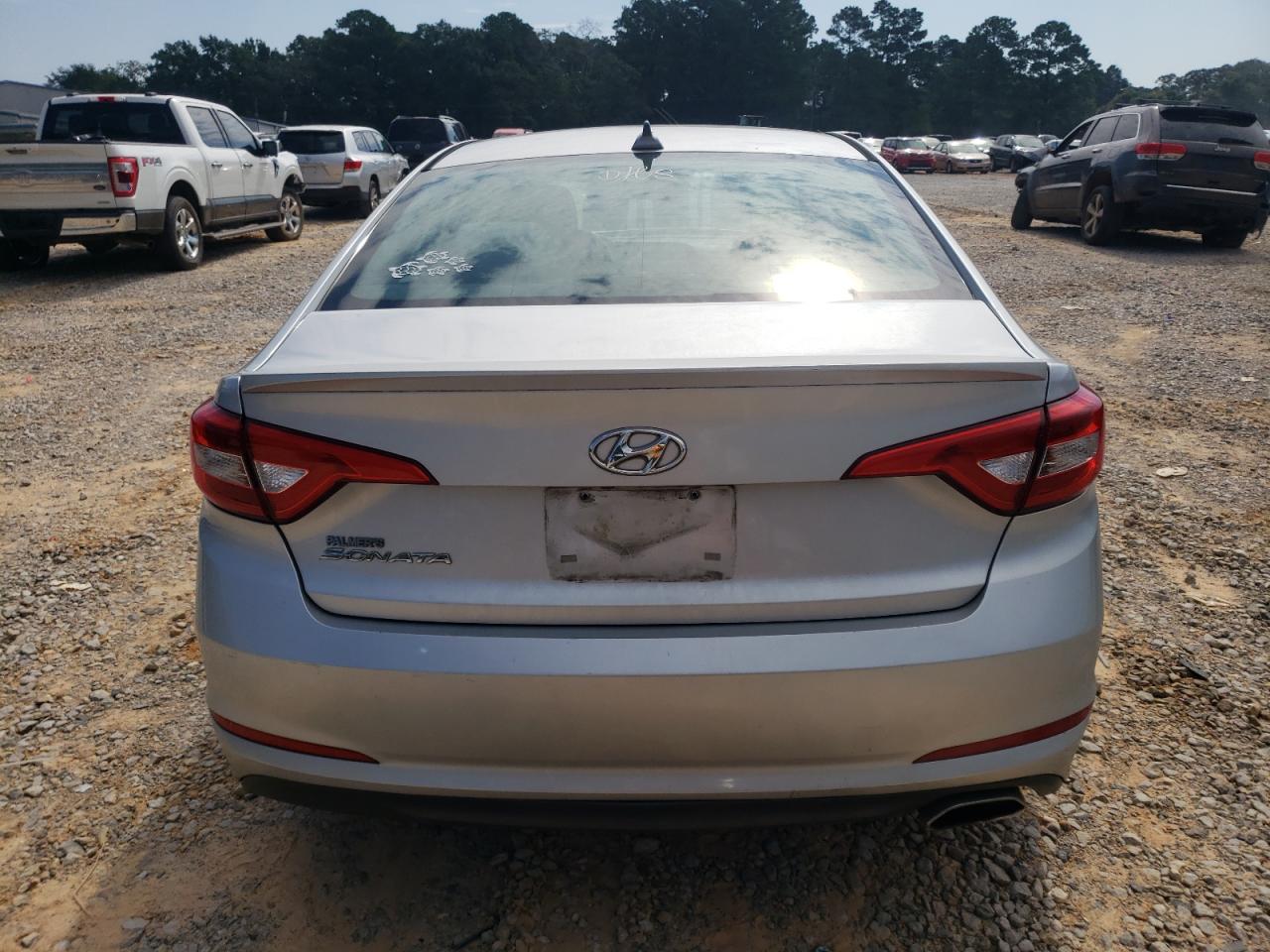 2015 Hyundai Sonata Se VIN: 5NPE24AF9FH183694 Lot: 70143955