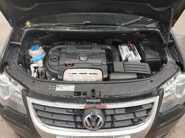 2009 VOLKSWAGEN TOURAN MAT