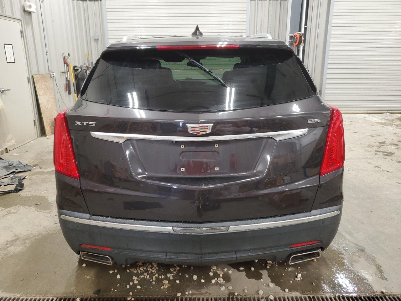 2017 Cadillac Xt5 Luxury VIN: 1GYKNBRS6HZ121238 Lot: 70843625