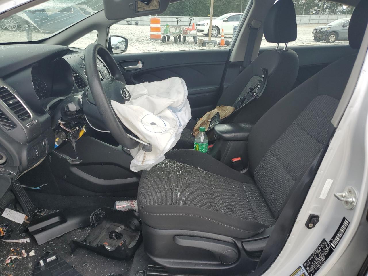 2018 Kia Forte Lx VIN: 3KPFK4A79JE246481 Lot: 70867985