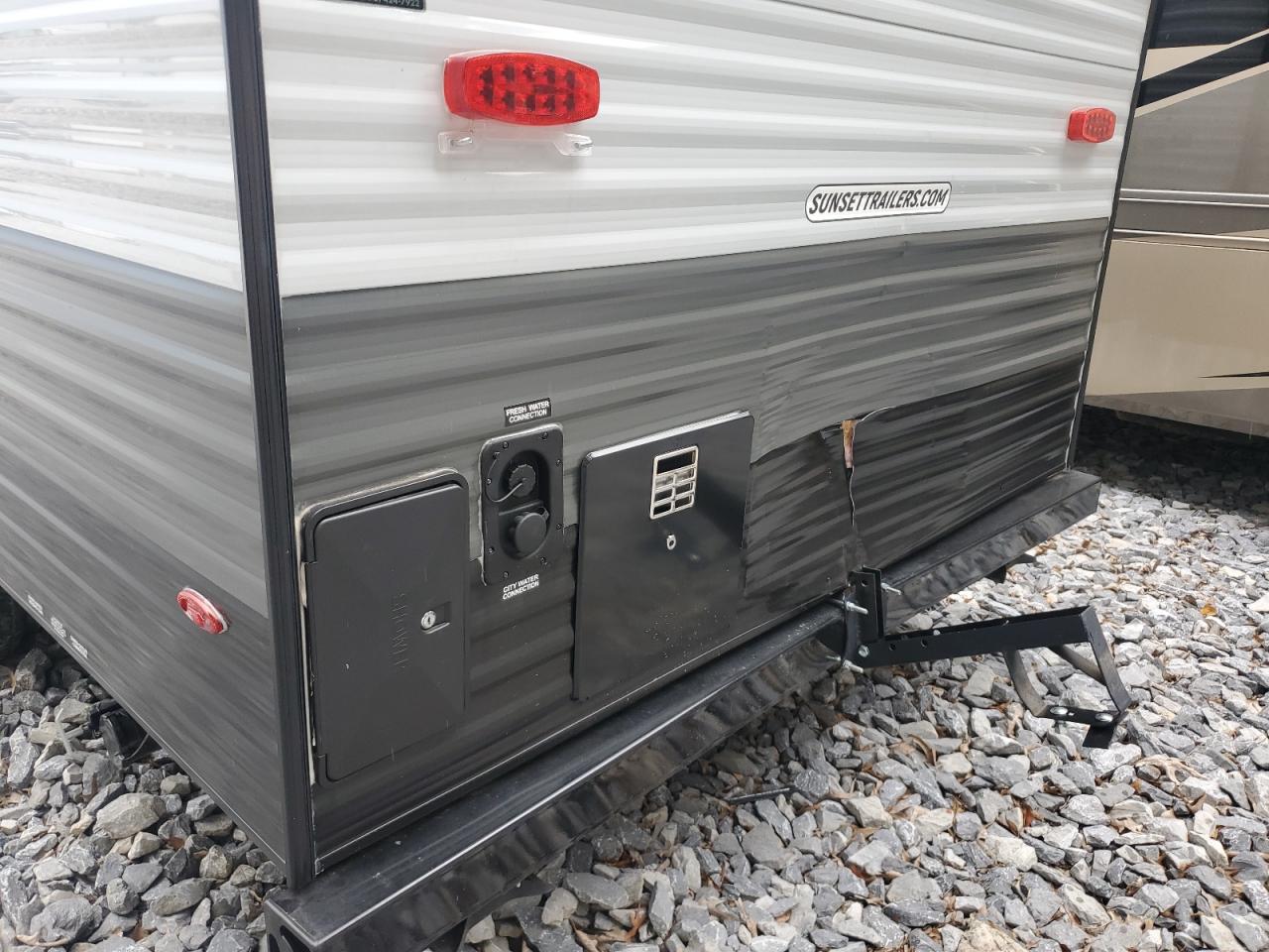 2024 Suns Trailer VIN: 7J3U1E117RS010654 Lot: 68629985