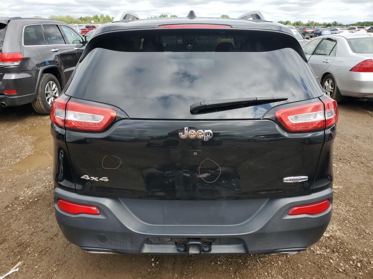 2017 Jeep Cherokee Latitude VIN: 1C4PJMCS1HW595224 Lot: 69084425