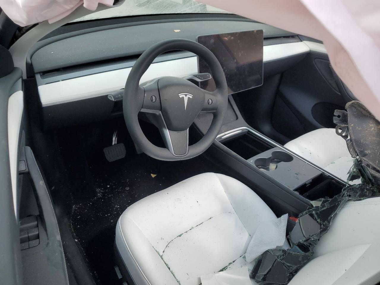 2024 Tesla Model Y VIN: 7SAYGDED3RA312636 Lot: 69483585