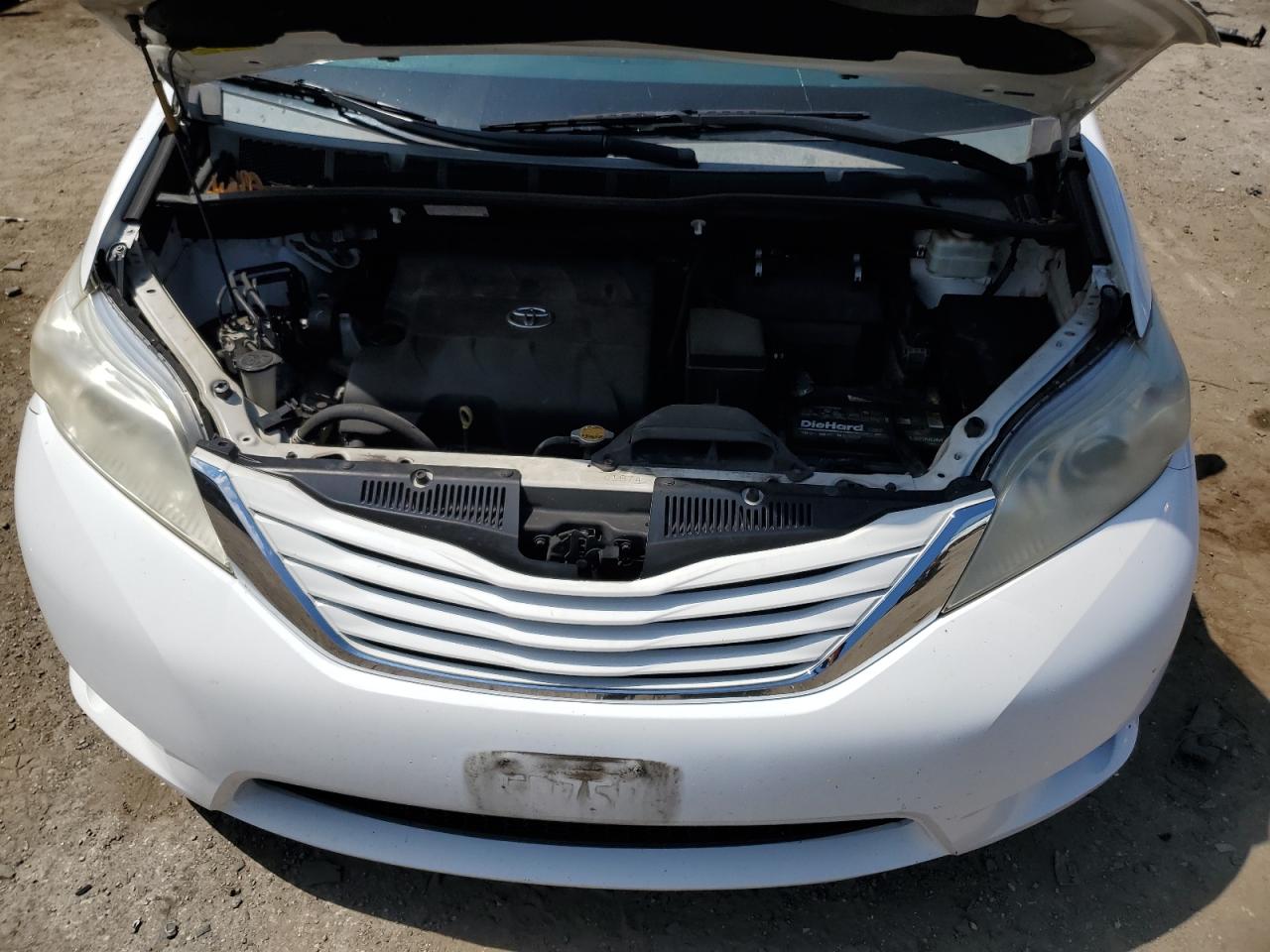 2015 Toyota Sienna Le VIN: 5TDKK3DC3FS588717 Lot: 68432795