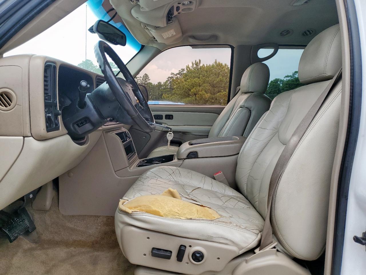 2003 Chevrolet Tahoe C1500 VIN: 1GNEC13Z13R236726 Lot: 70103125