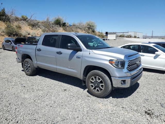  TOYOTA TUNDRA 2018 Серебристый