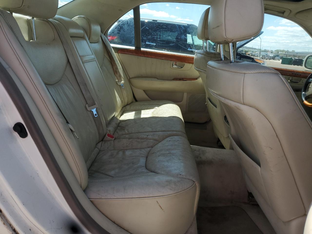 2003 Lexus Ls 430 VIN: JTHBN30F330121642 Lot: 69821705