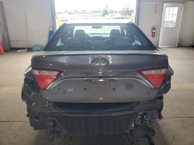 Sedans TOYOTA CAMRY 2017 Szary