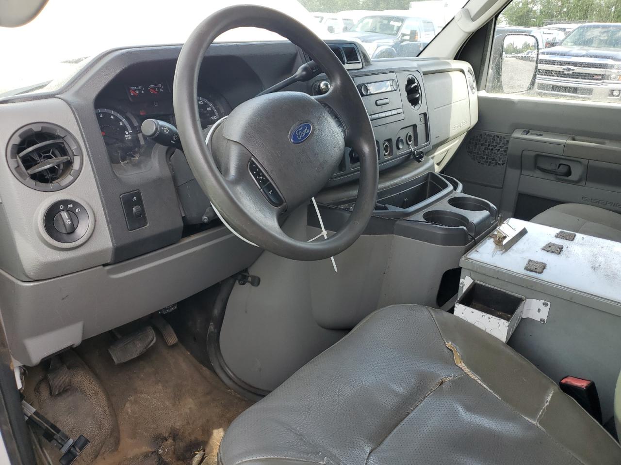 1FTNE2EL3BDB40173 2011 Ford Econoline E250 Van