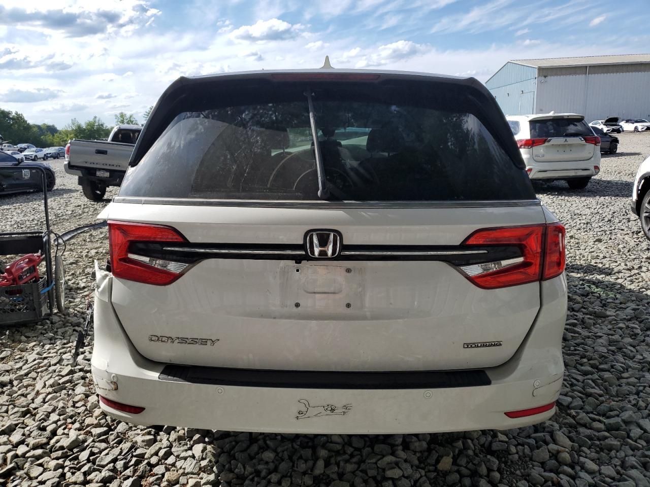 2024 Honda Odyssey Touring VIN: 5FNRL6H89RB005708 Lot: 70248735