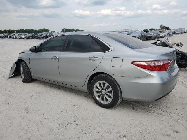Седаны TOYOTA CAMRY 2017 Серебристый