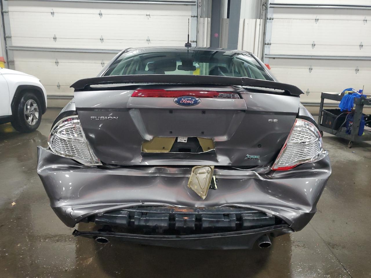 2010 Ford Fusion Se VIN: 3FAHP0HG7AR187888 Lot: 70484945