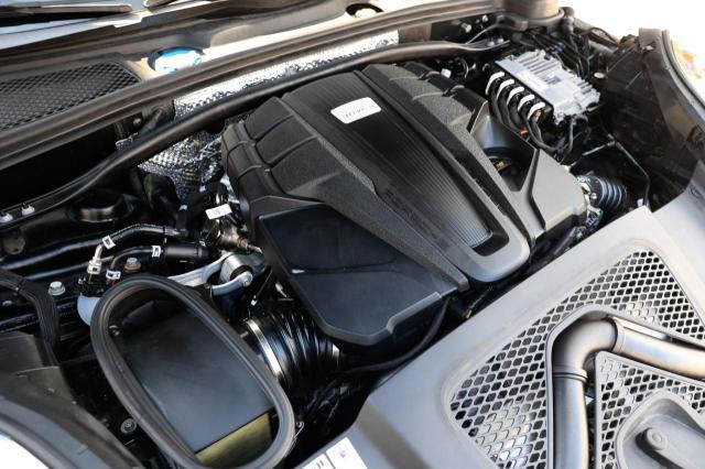 2021 PORSCHE MACAN S  