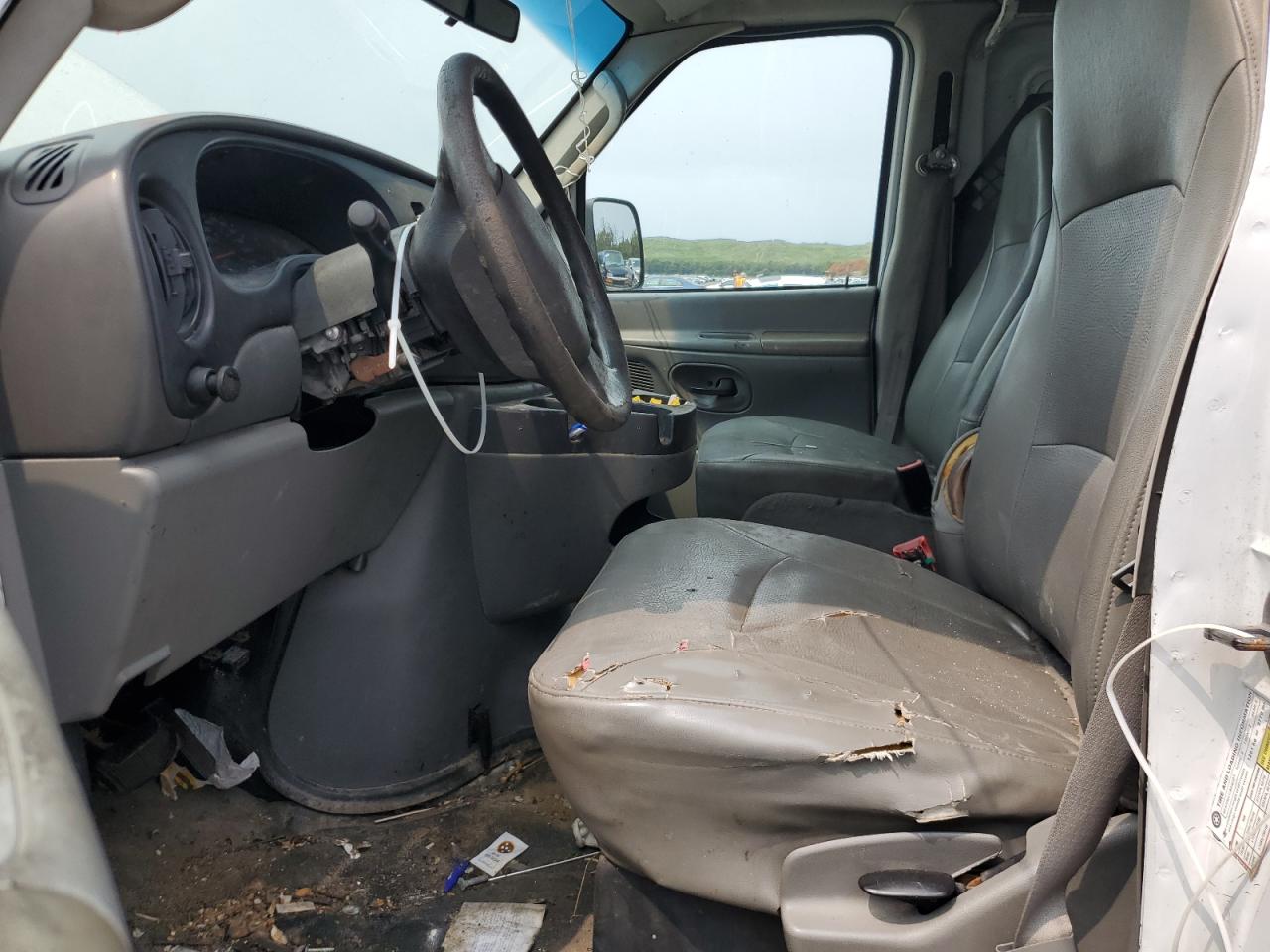 1FTNE24W48DA53676 2008 Ford Econoline E250 Van