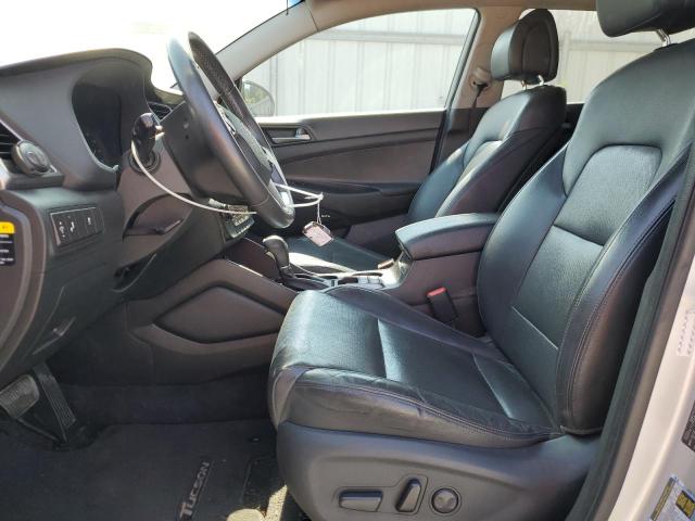  HYUNDAI TUCSON 2018 Серебристый